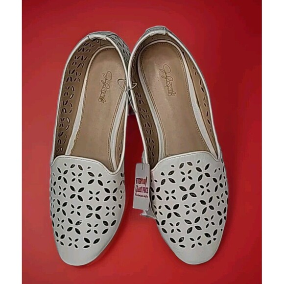 Jaclyn Smith ALISA Women's Ballet Flats 1/2" Wedge Heel White Size 8 - Picture 4 of 5